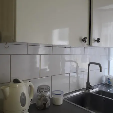 Ground Floor Flat, 8 Elmgrove Avenue, Bs5 0hs Bristol